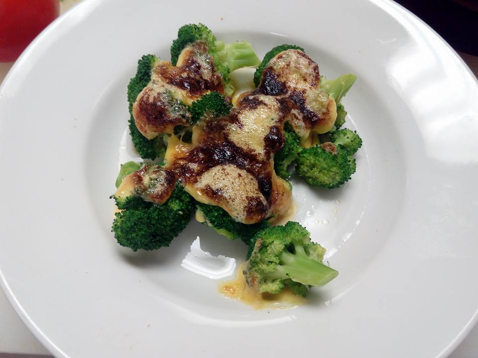 DIY Hollandaise with Broccoli 荷蘭酸味蘸醬西蘭花